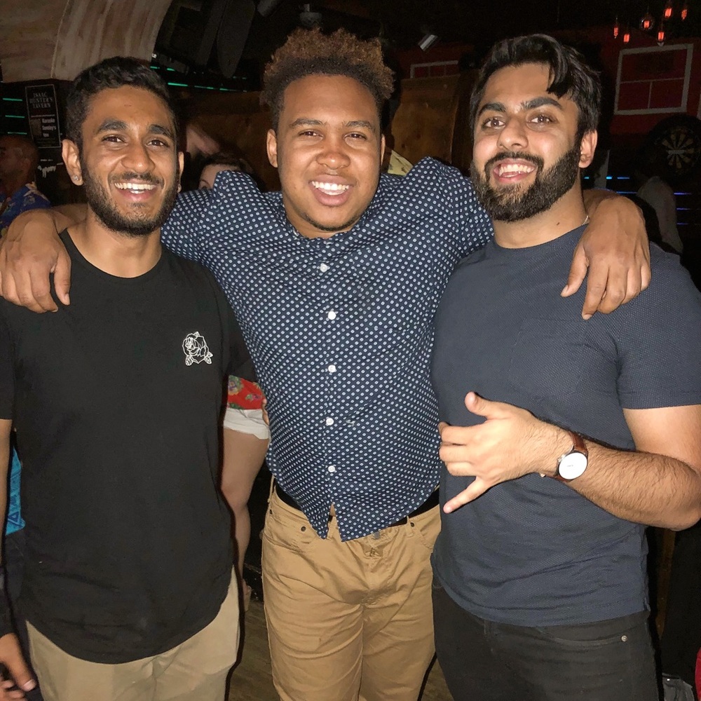 Meet your Posher, Ravin